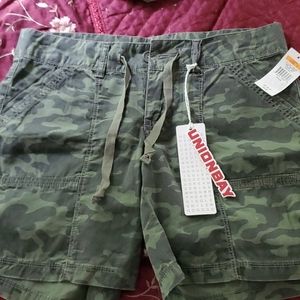 Union Bay camo shorts